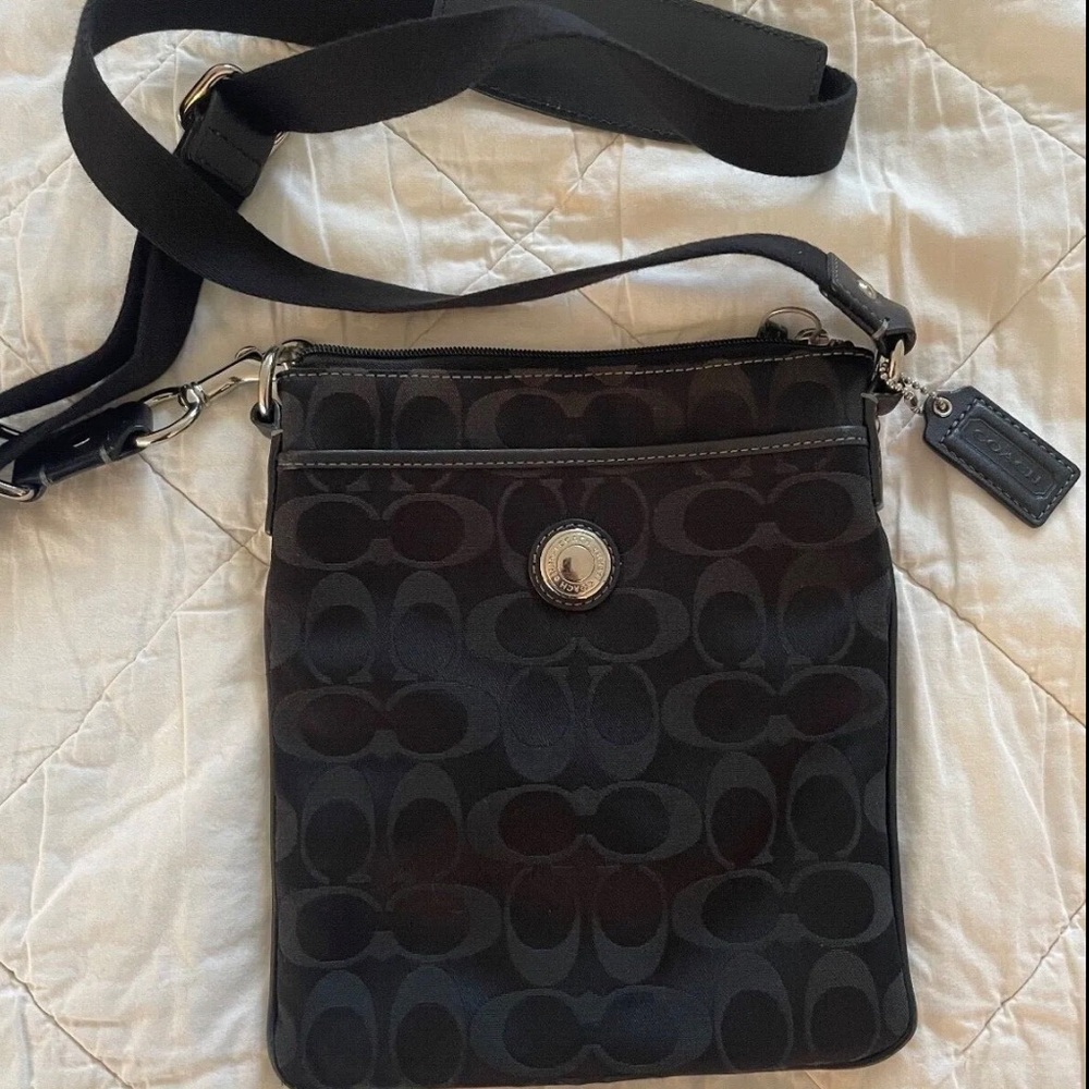 Coach Crossbody Swingpack Purse Black Vintage